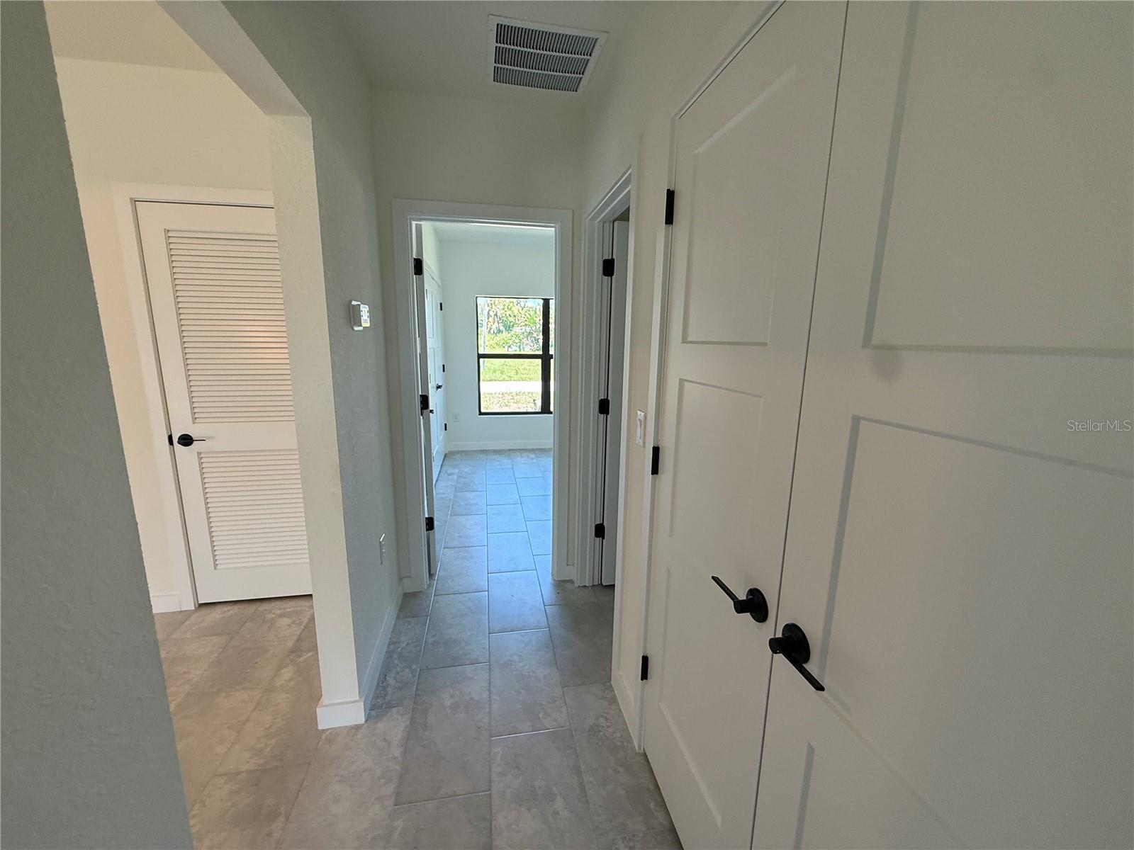 PORT CHARLOTTE SUB 08 - Residential Lease