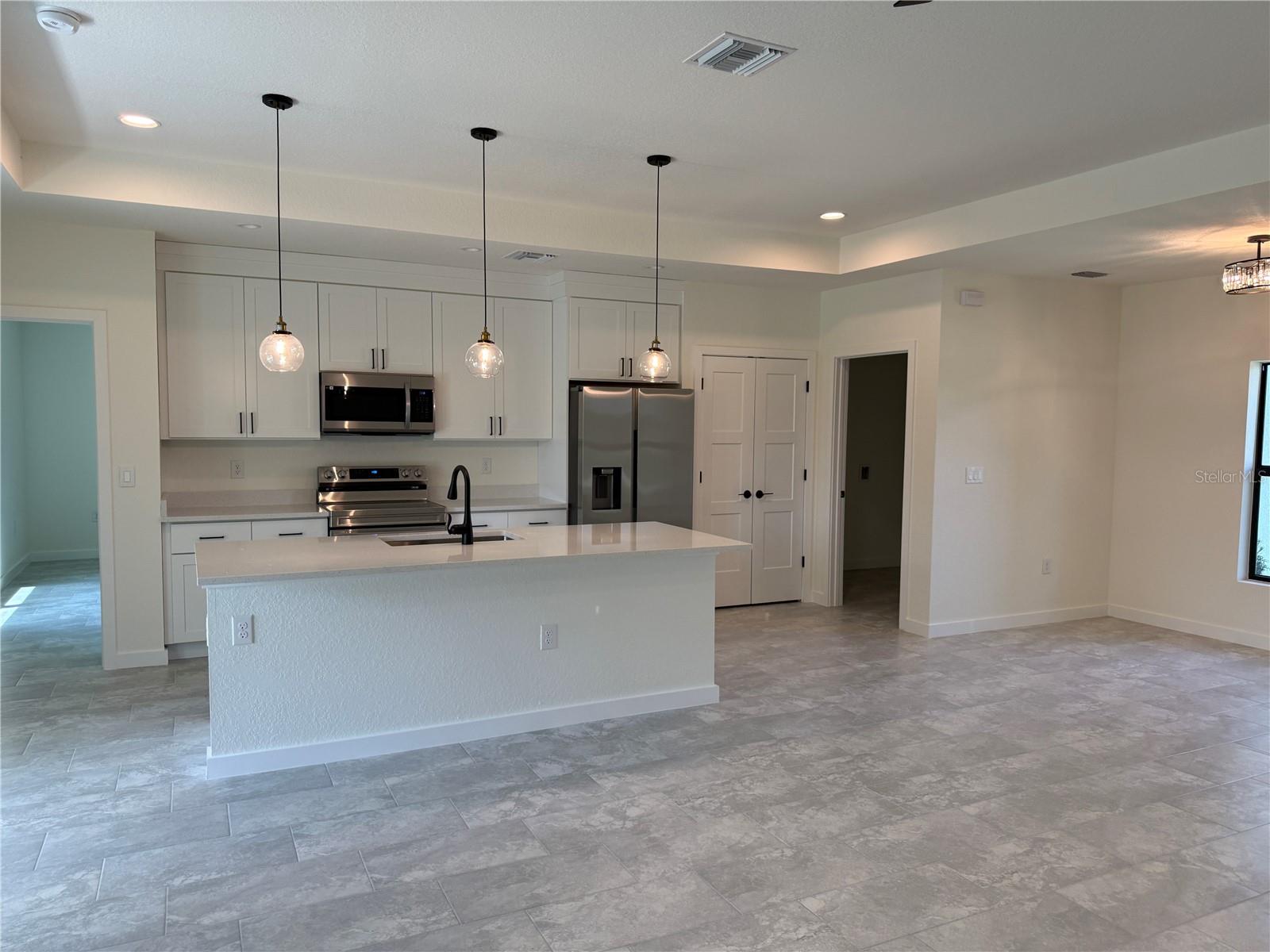 PORT CHARLOTTE SUB 08 - Residential Lease
