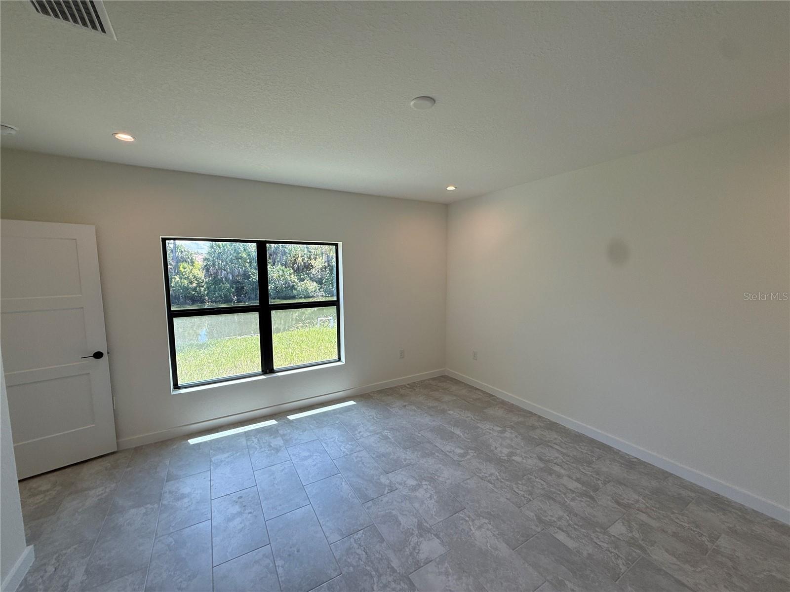 PORT CHARLOTTE SUB 08 - Residential Lease