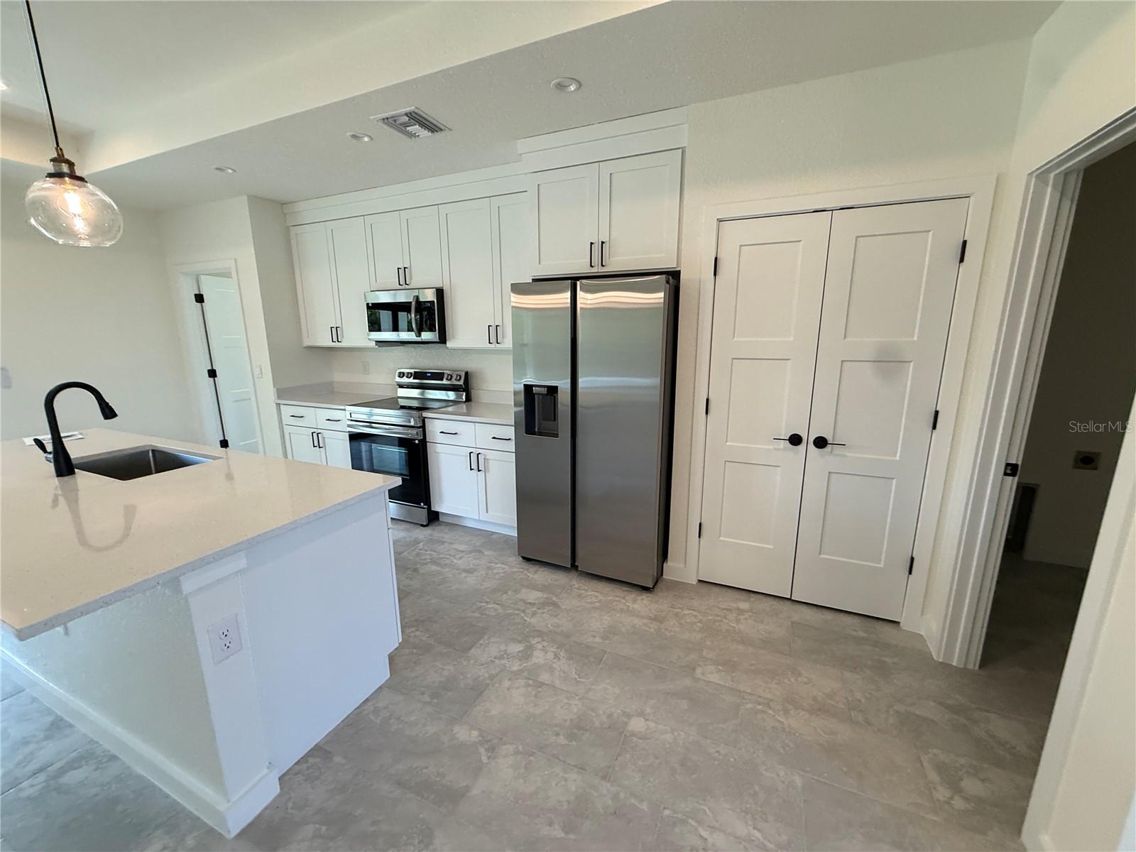 PORT CHARLOTTE SUB 08 - Residential Lease