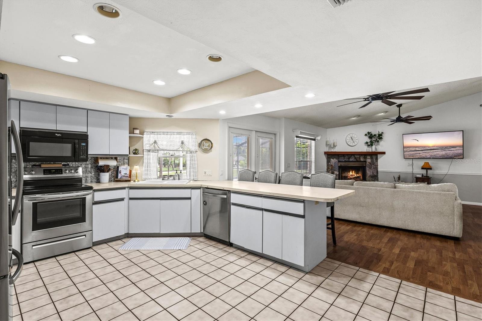 MISSION VALLEY - Residential