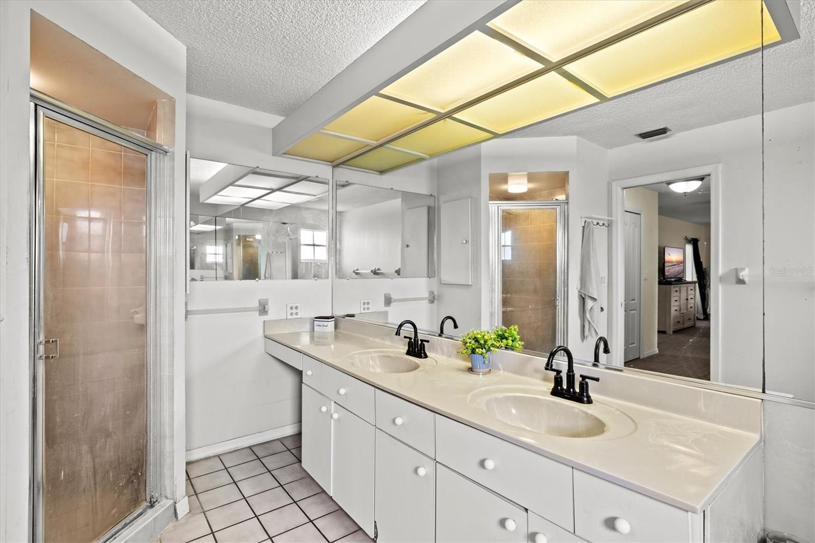 MISSION VALLEY - Residential