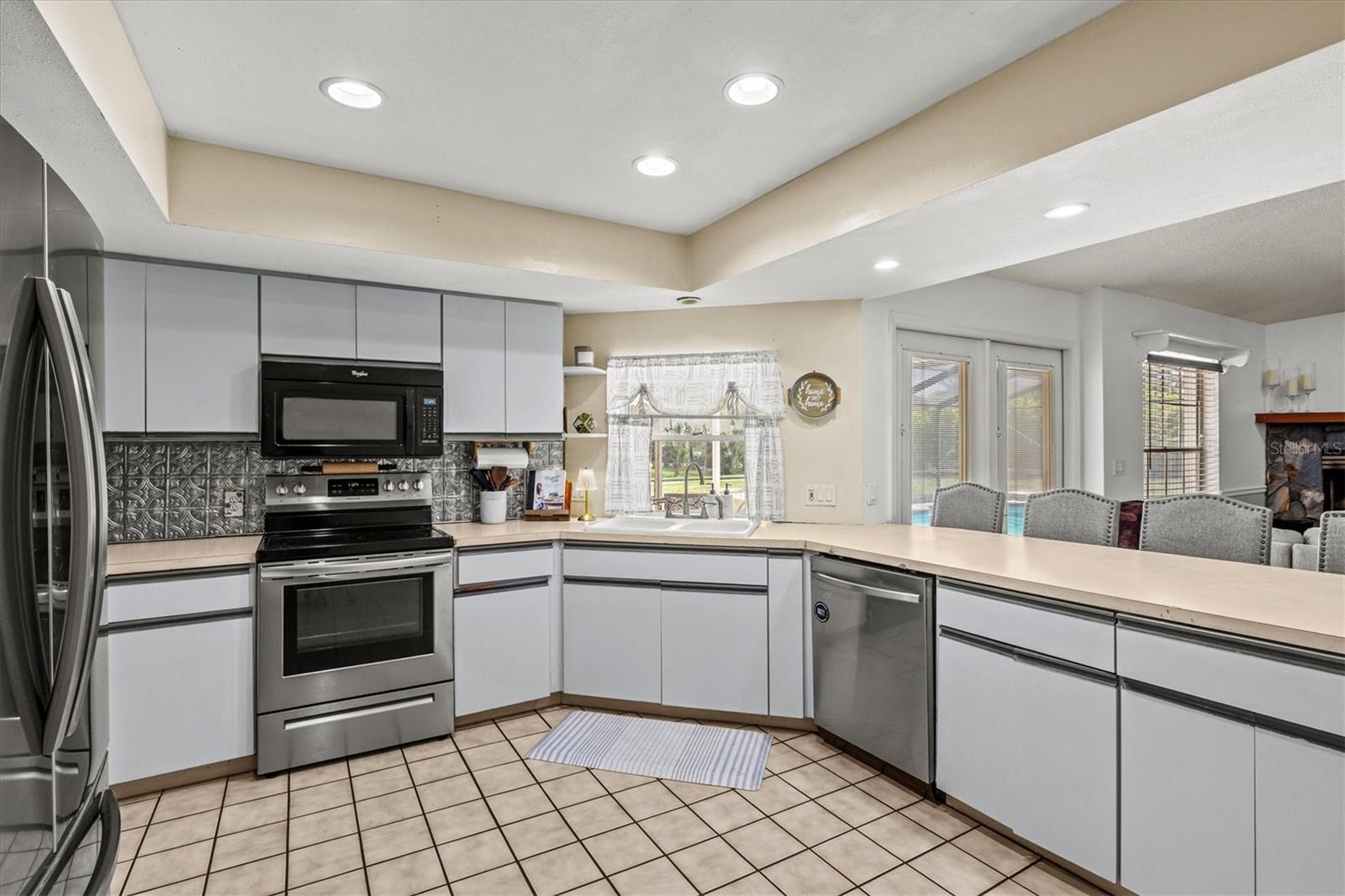 MISSION VALLEY - Residential
