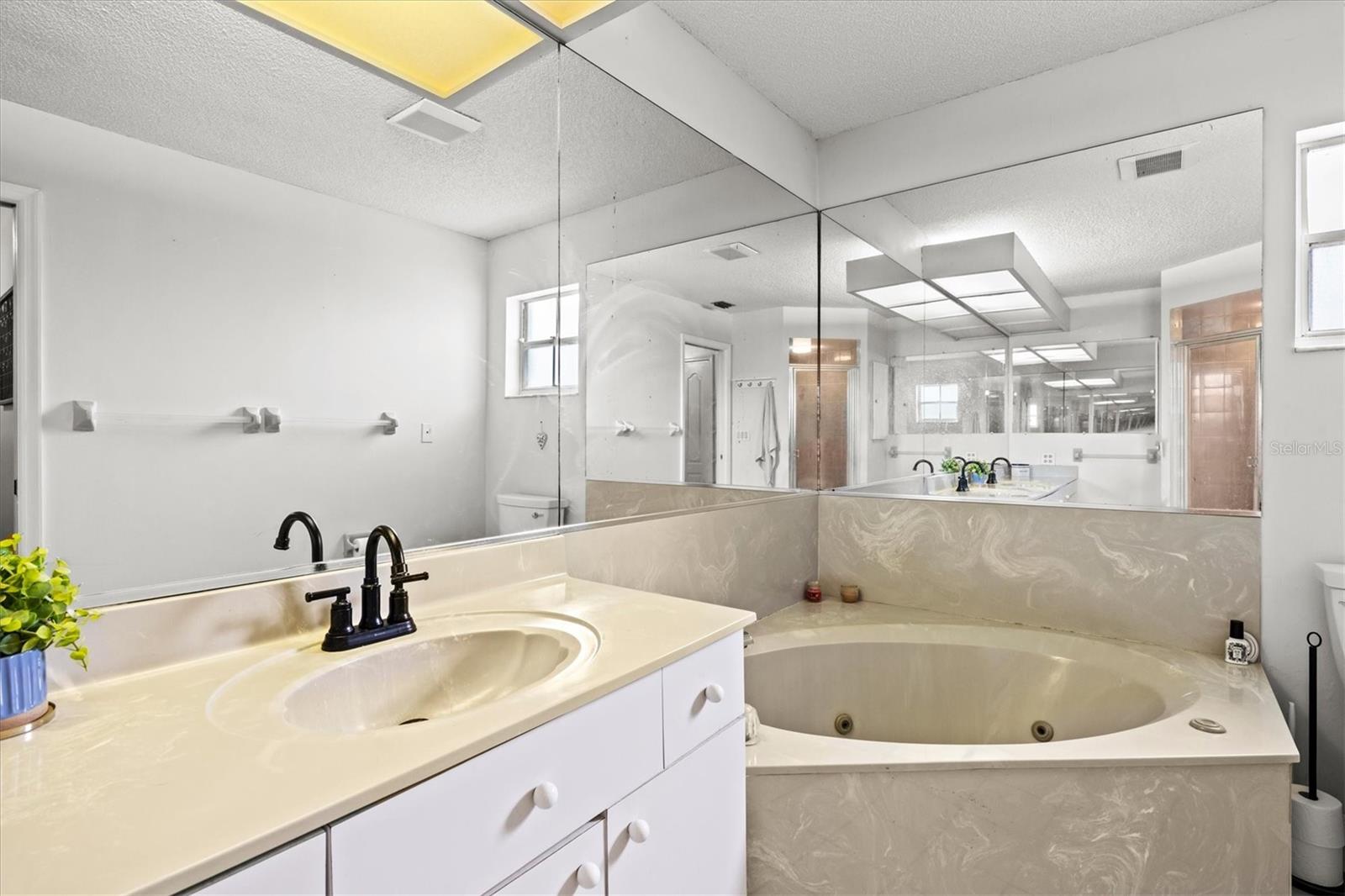 MISSION VALLEY - Residential