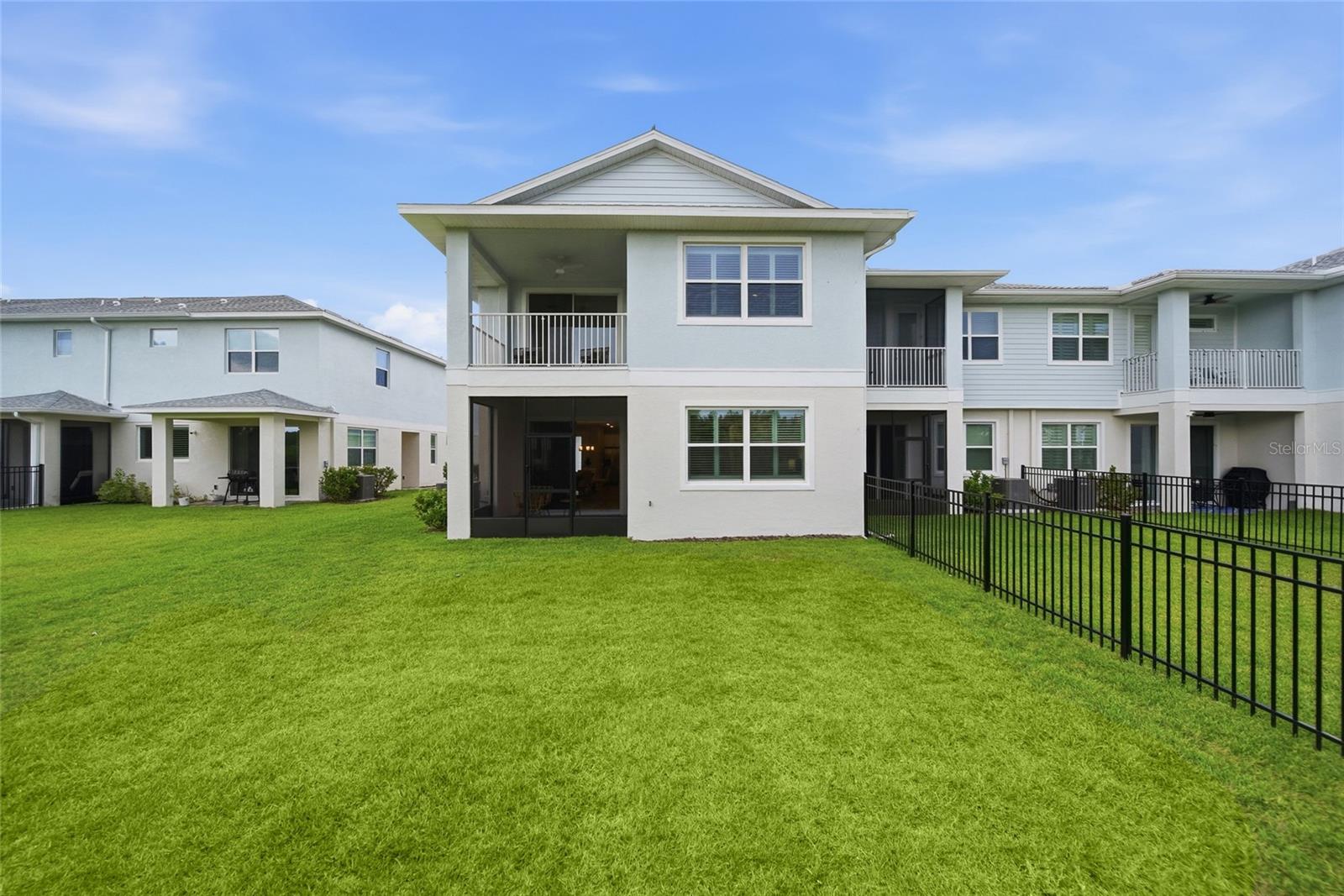 EPPERSON CRYSTAL LAGOON TWNHMS - Residential