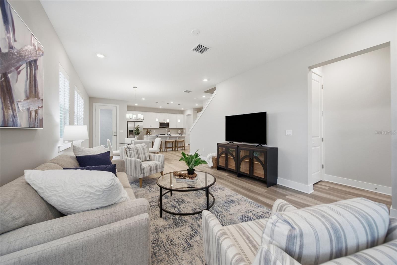 EPPERSON CRYSTAL LAGOON TWNHMS - Residential