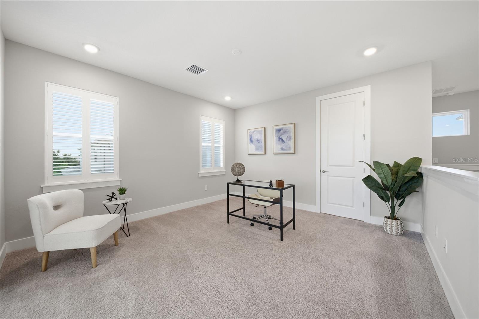 EPPERSON CRYSTAL LAGOON TWNHMS - Residential