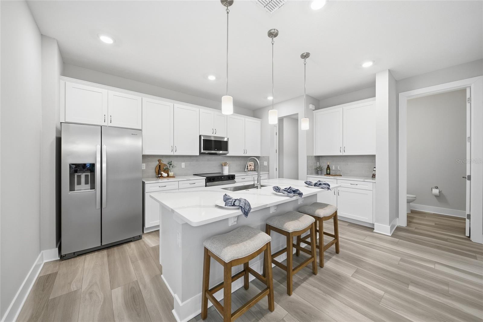 EPPERSON CRYSTAL LAGOON TWNHMS - Residential
