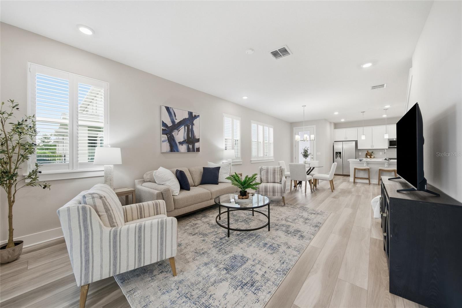 EPPERSON CRYSTAL LAGOON TWNHMS - Residential