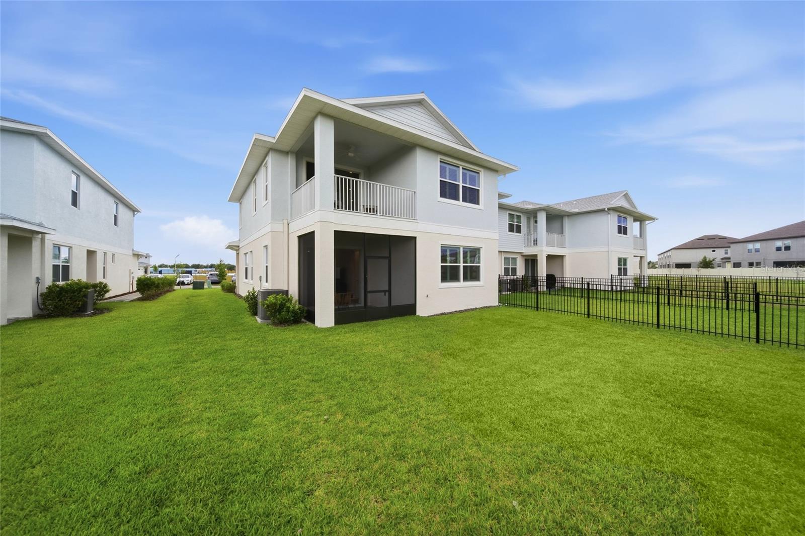 EPPERSON CRYSTAL LAGOON TWNHMS - Residential