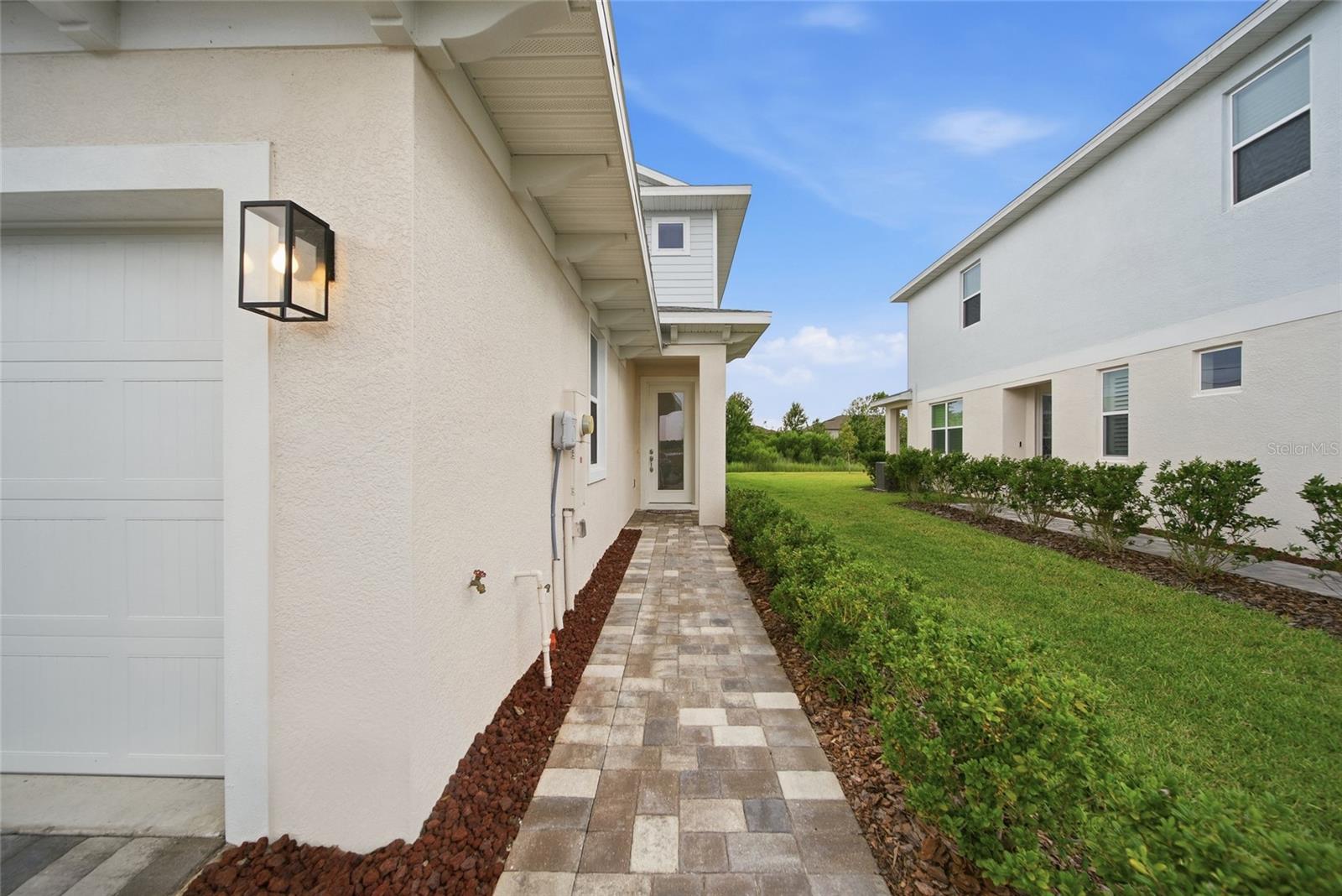 EPPERSON CRYSTAL LAGOON TWNHMS - Residential