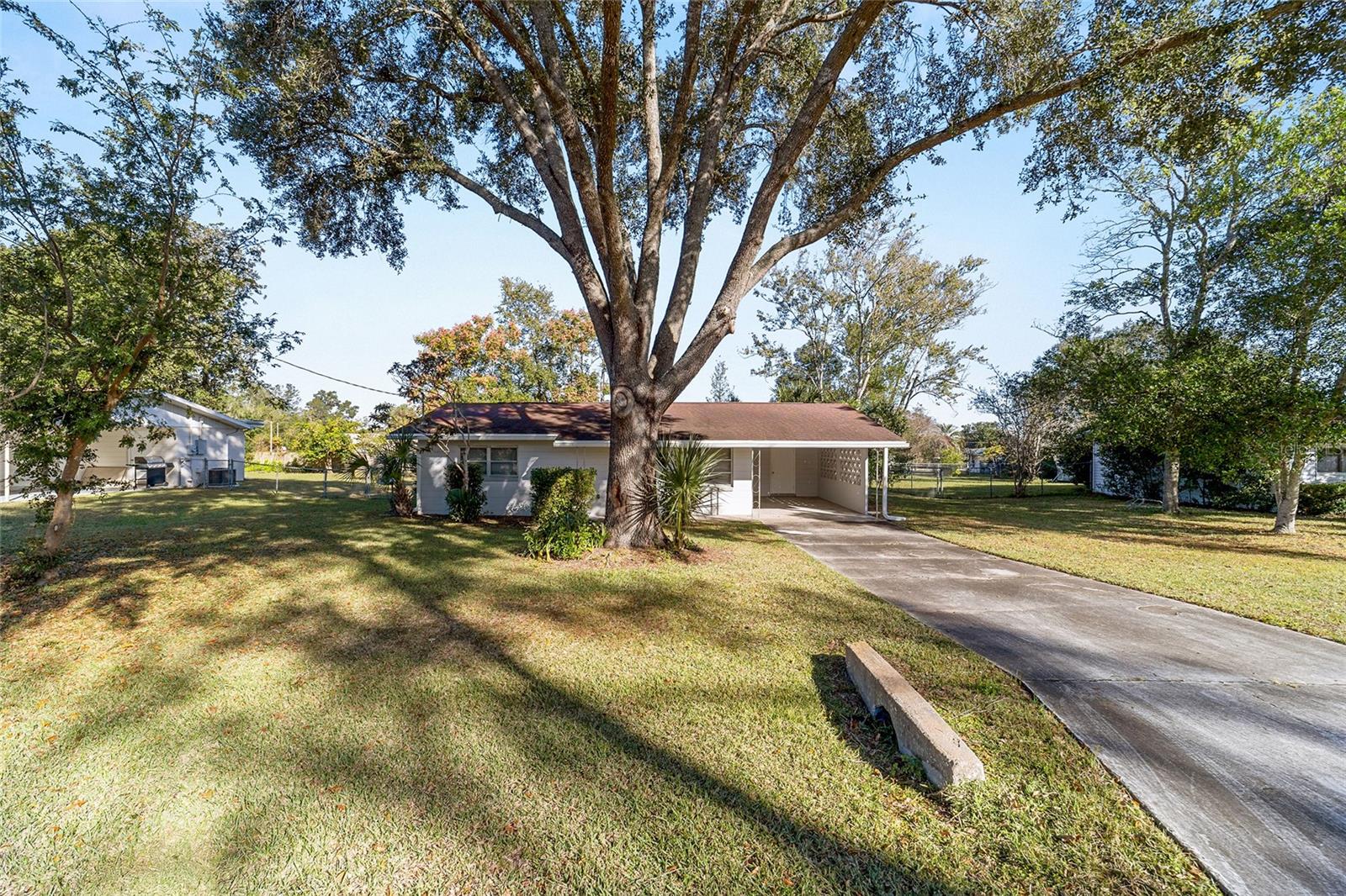 RAINBOW LAKES ESTATE - Residential