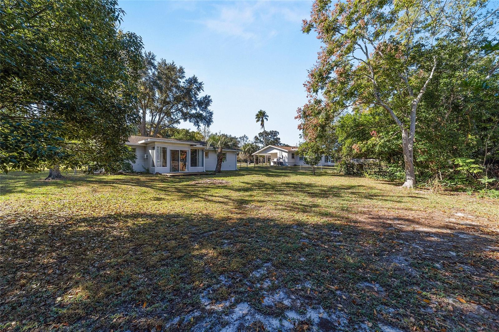 RAINBOW LAKES ESTATE - Residential