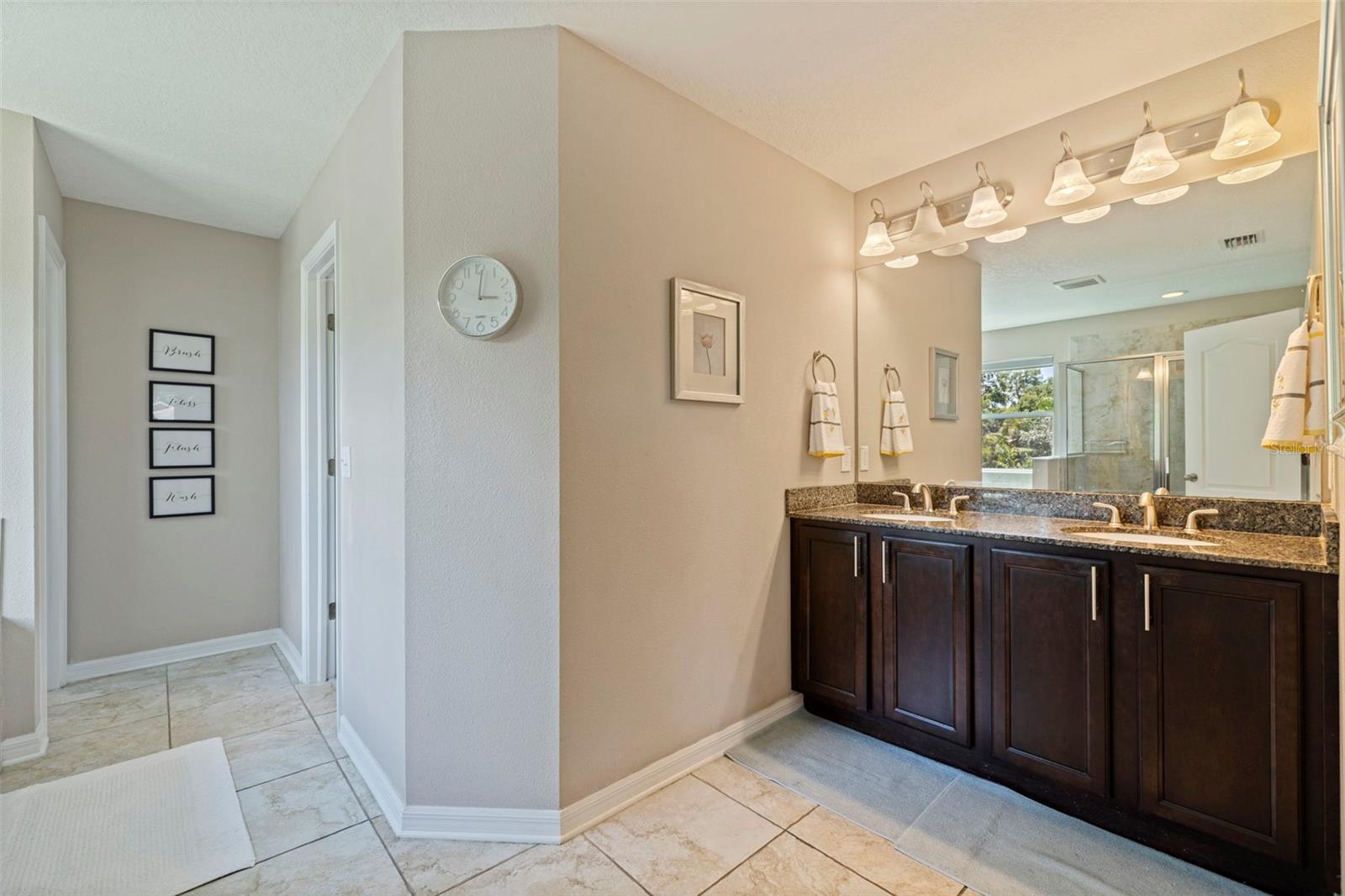 BARTLETT COURT - Residential