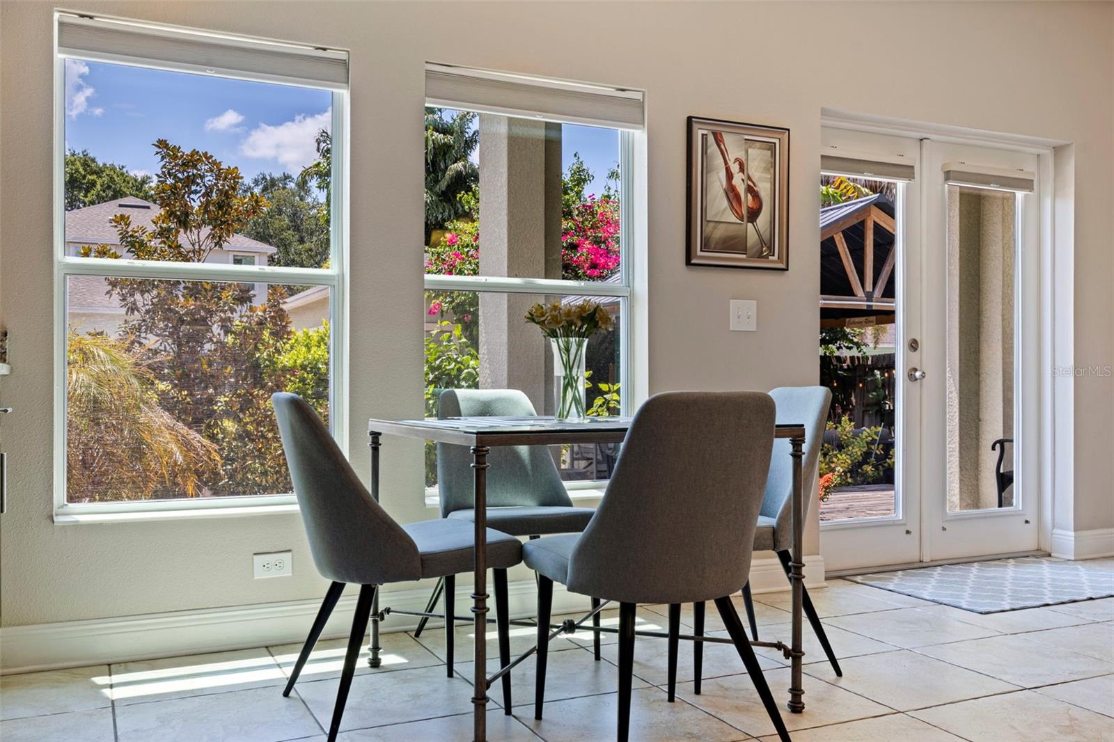 BARTLETT COURT - Residential