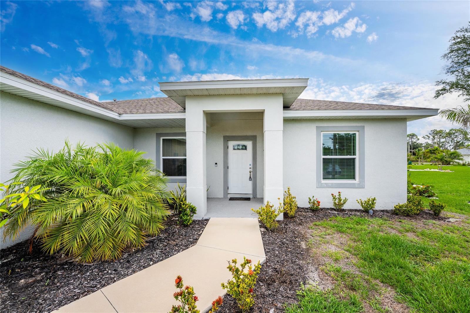 ROTONDA LAKES - Residential