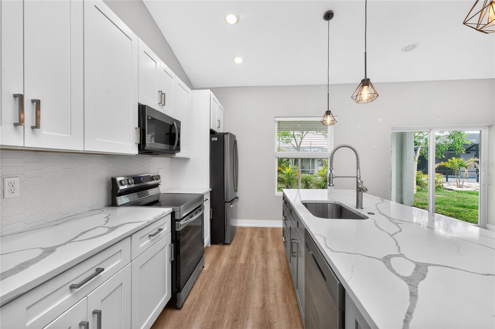 ROTONDA LAKES - Residential