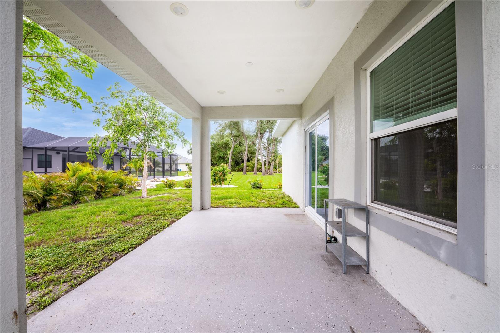 ROTONDA LAKES - Residential
