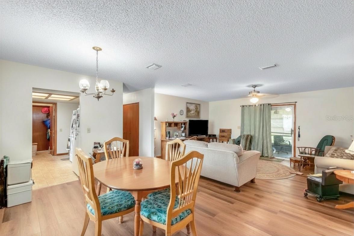 PALM CAY - Residential