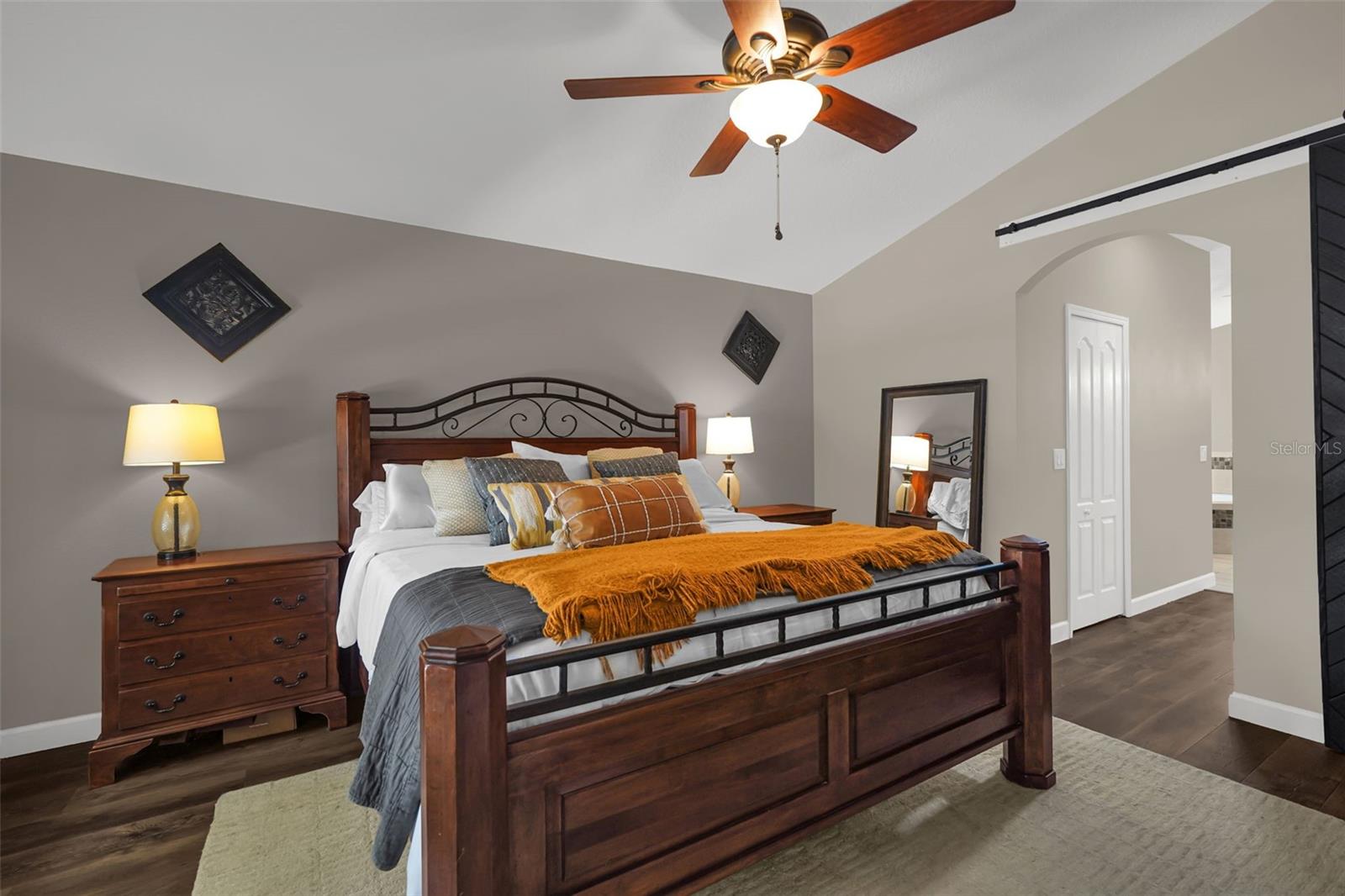 ROYAL OAKS - Residential