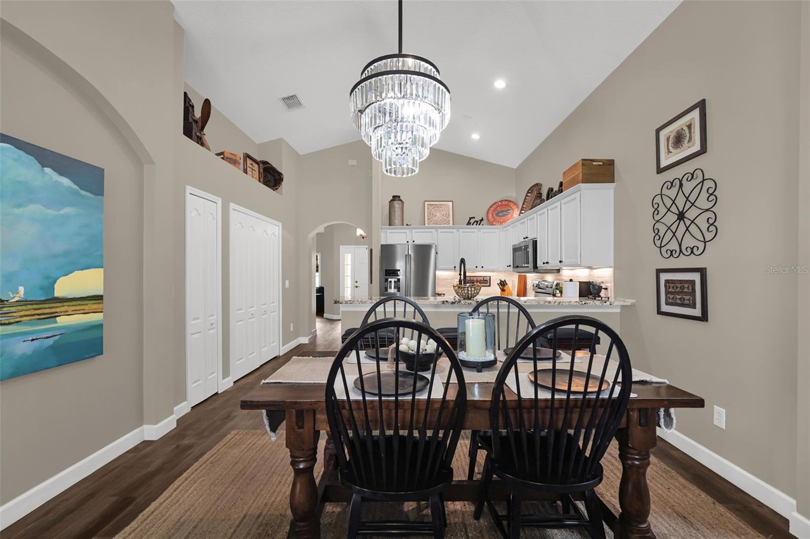 ROYAL OAKS - Residential