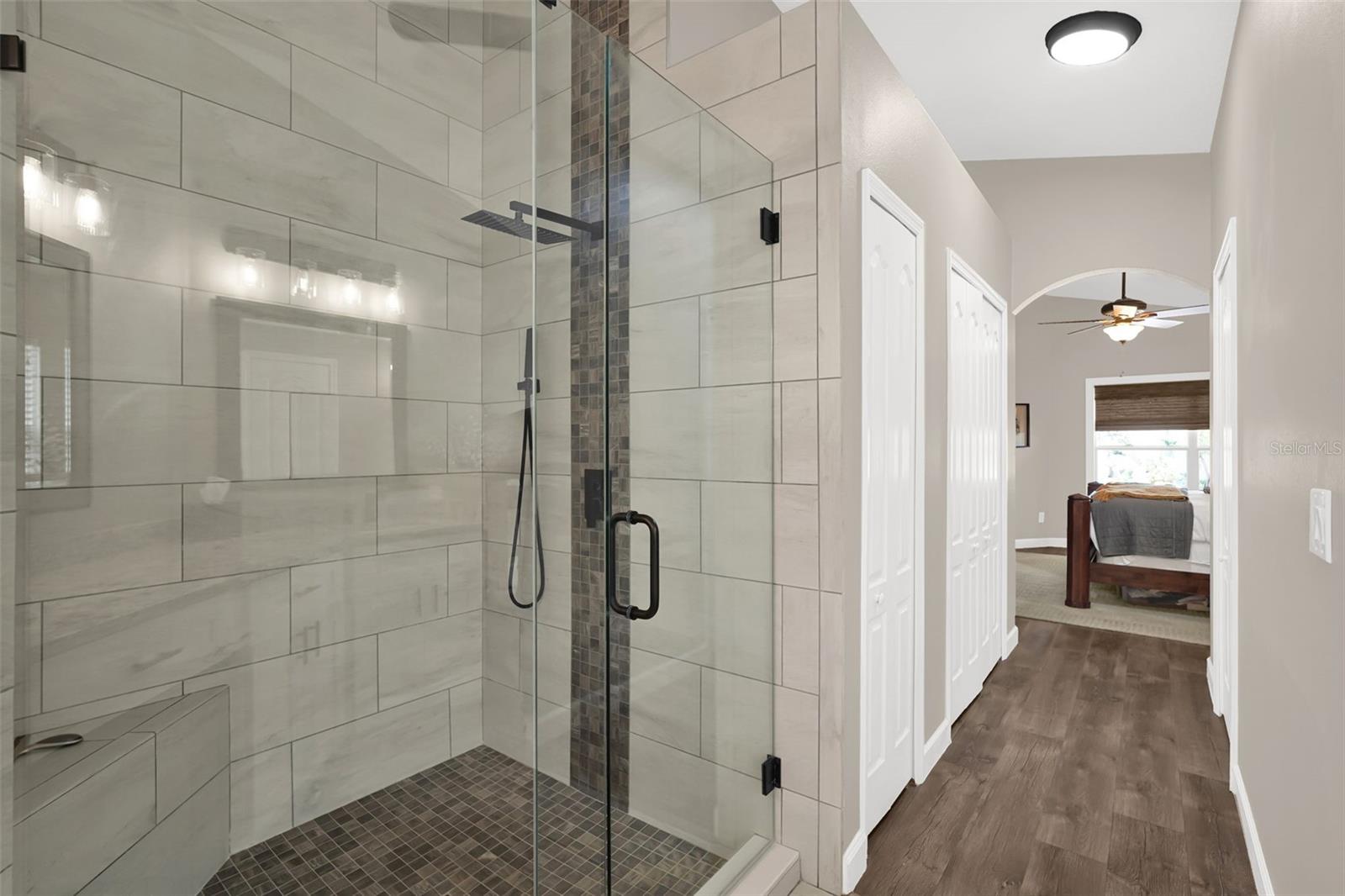 ROYAL OAKS - Residential