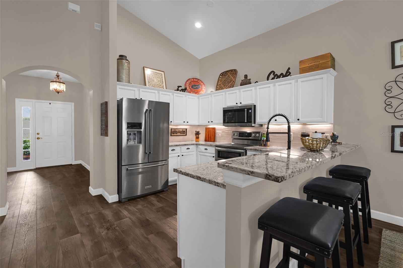 ROYAL OAKS - Residential