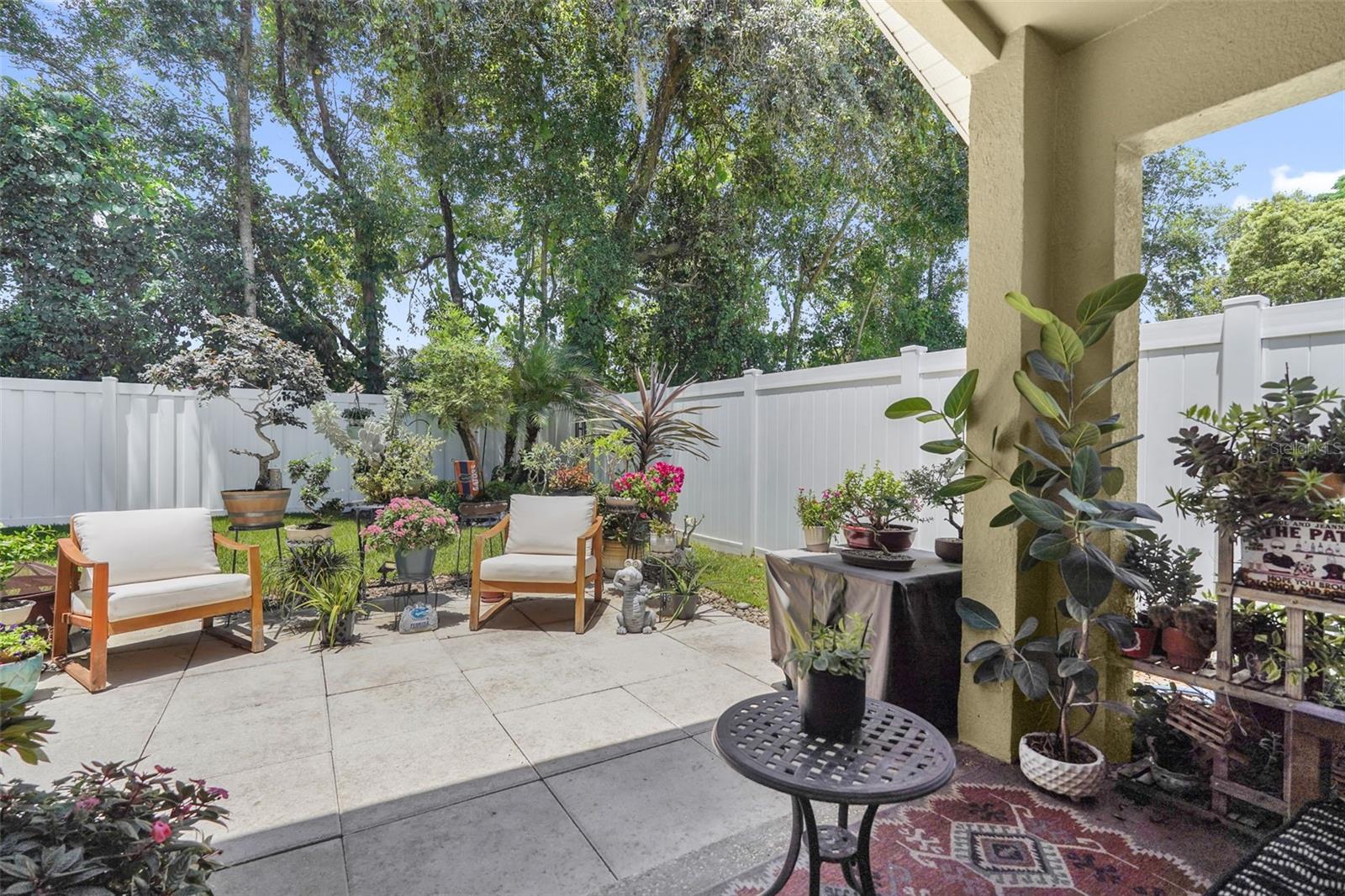 ROYAL OAKS - Residential