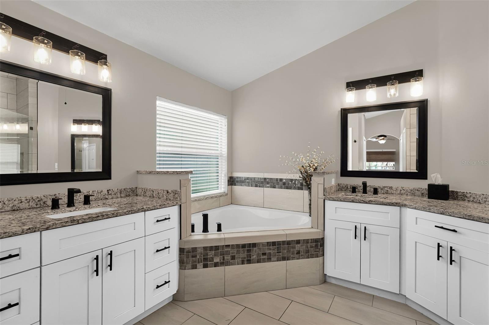 ROYAL OAKS - Residential