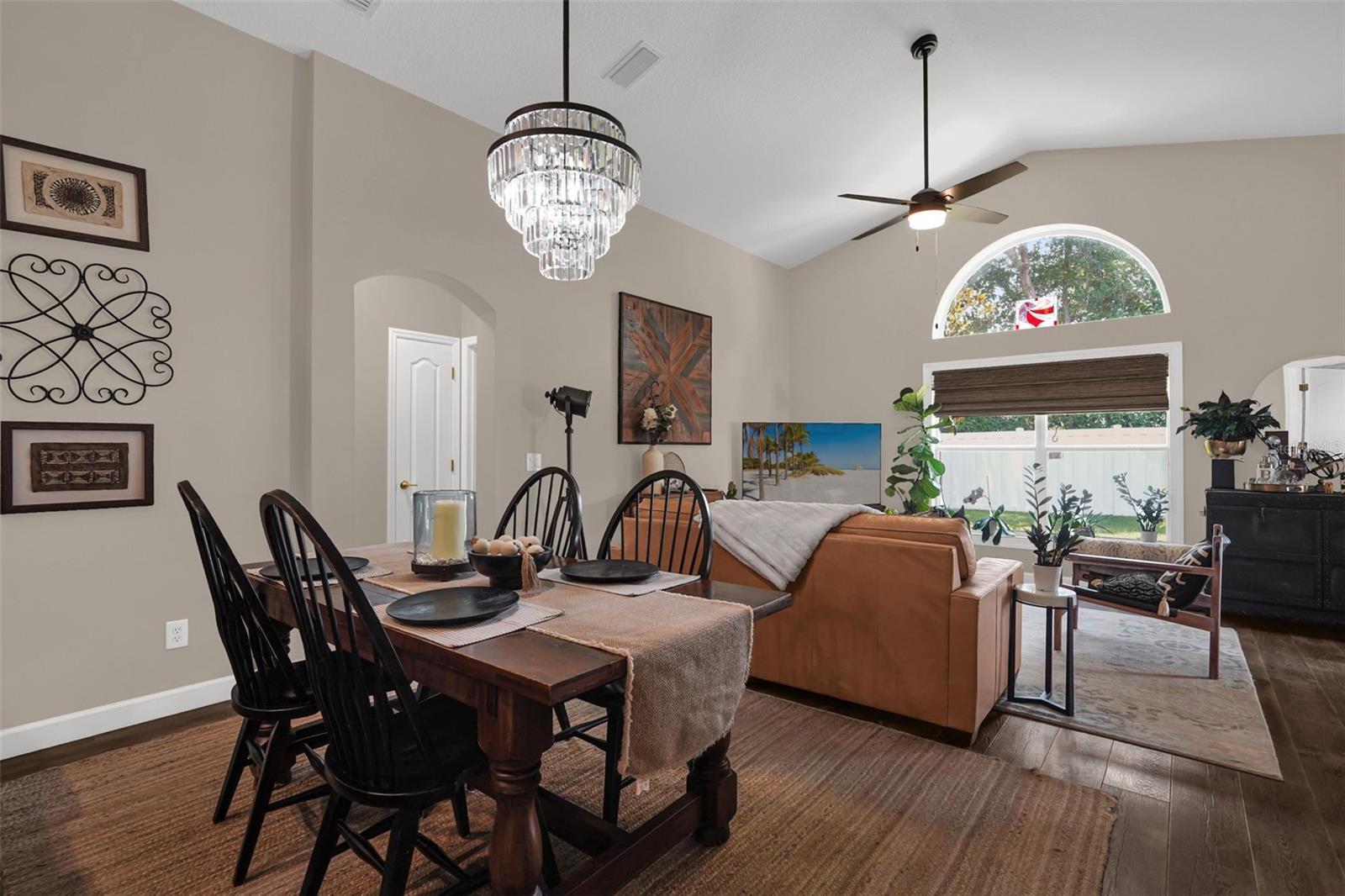 ROYAL OAKS - Residential