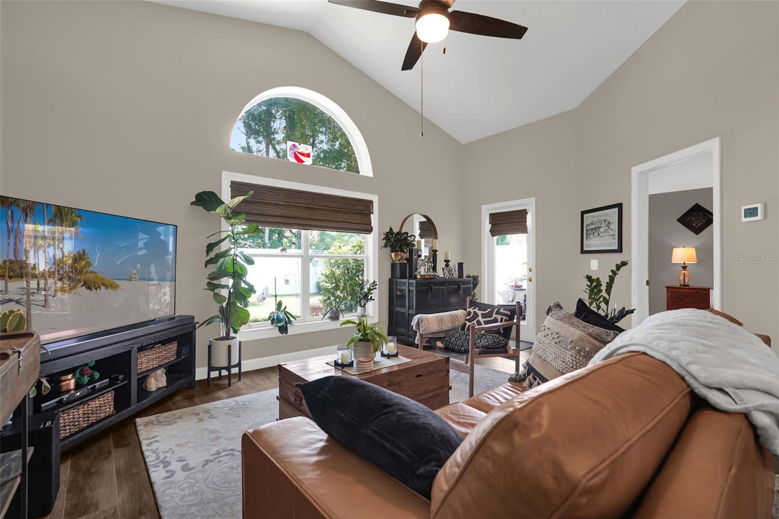 ROYAL OAKS - Residential