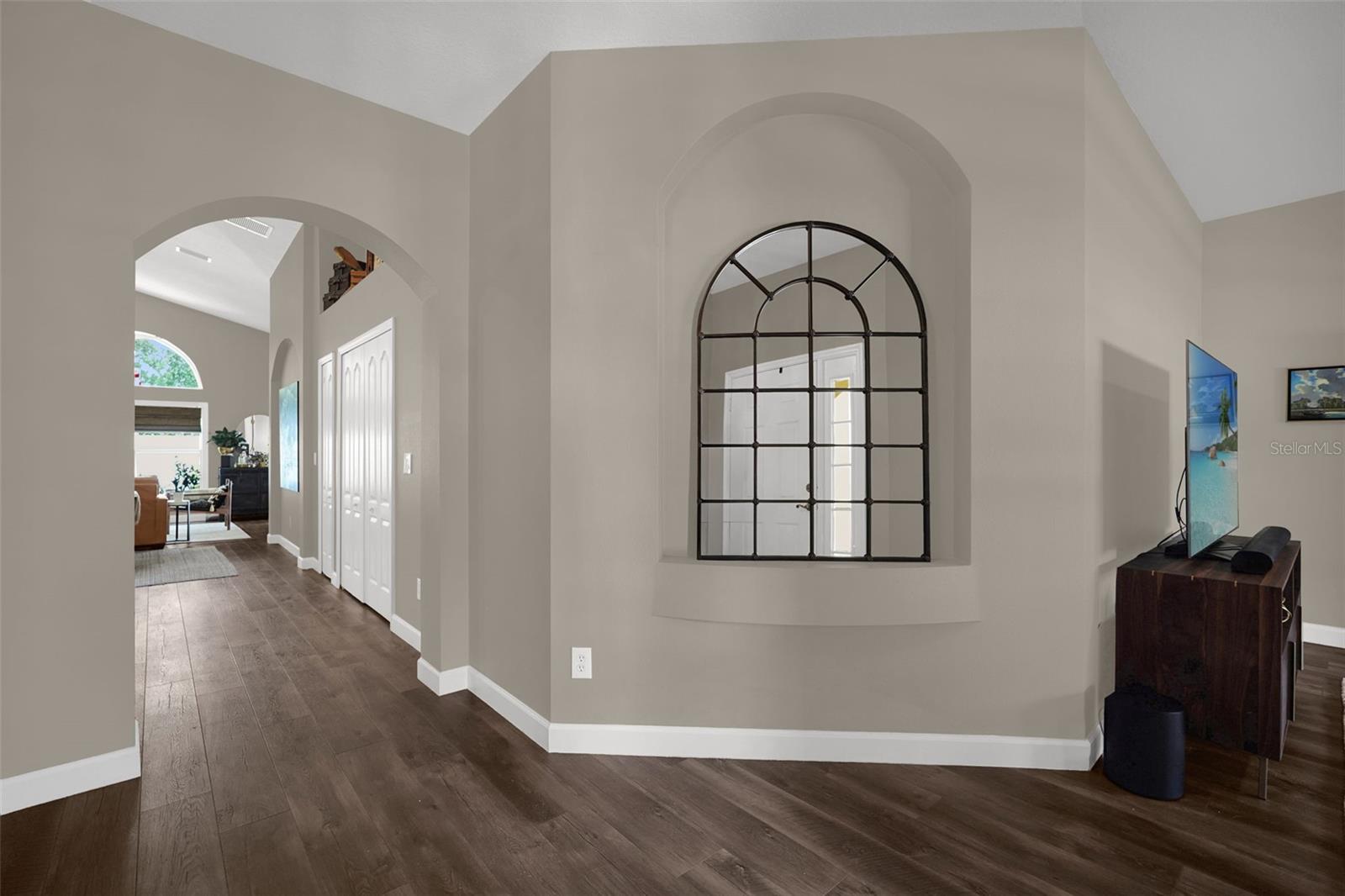 ROYAL OAKS - Residential