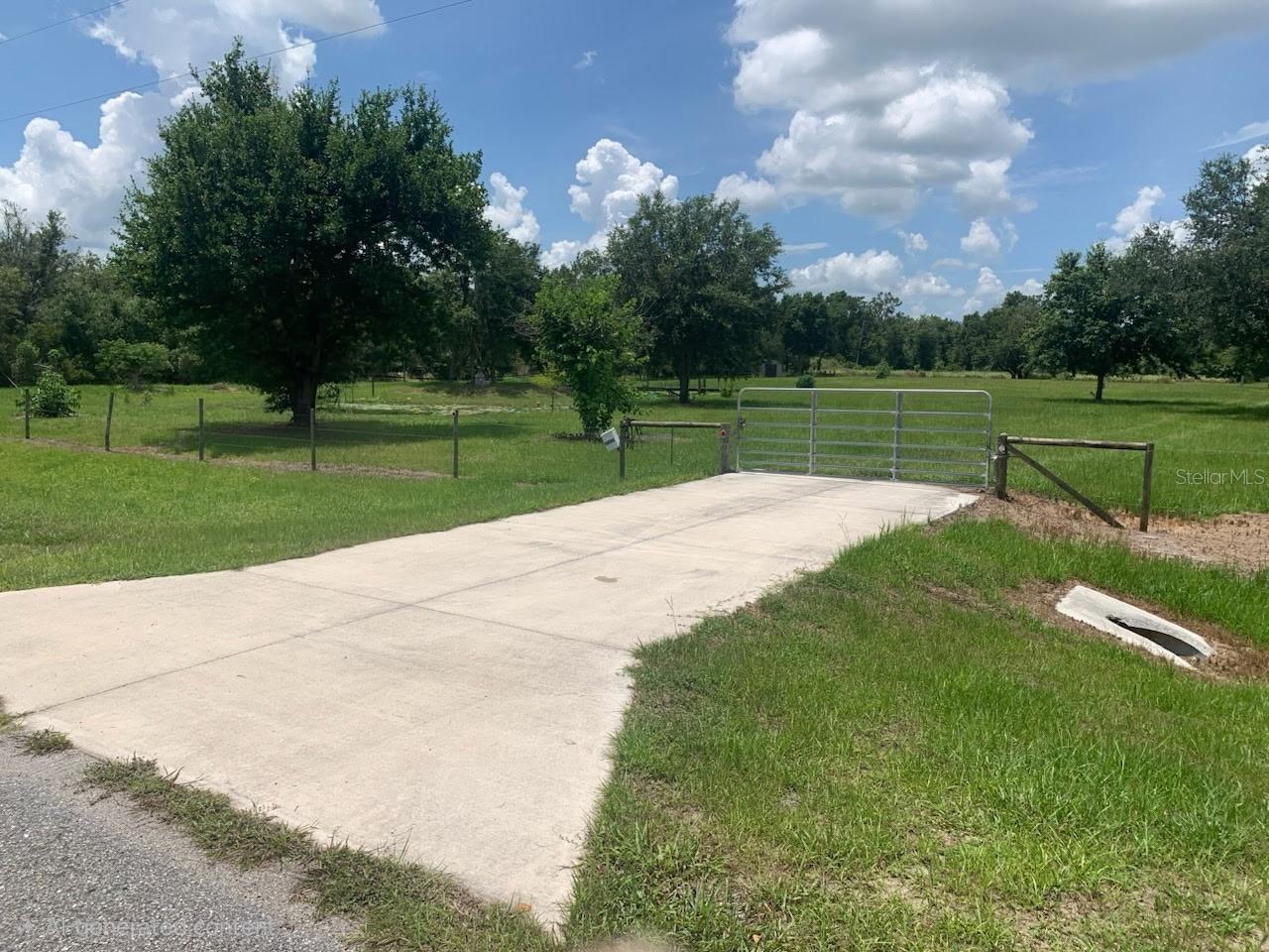 Excellent opportunity to own this beautiful 22.083 acres land located in Myakka City, convenient access Sarasota, Bradenton and Lakewood Ranch area, Well Water and Electric are on site, minutes to Myakka State Park, mineral rights do not convey, must see to appreciate.