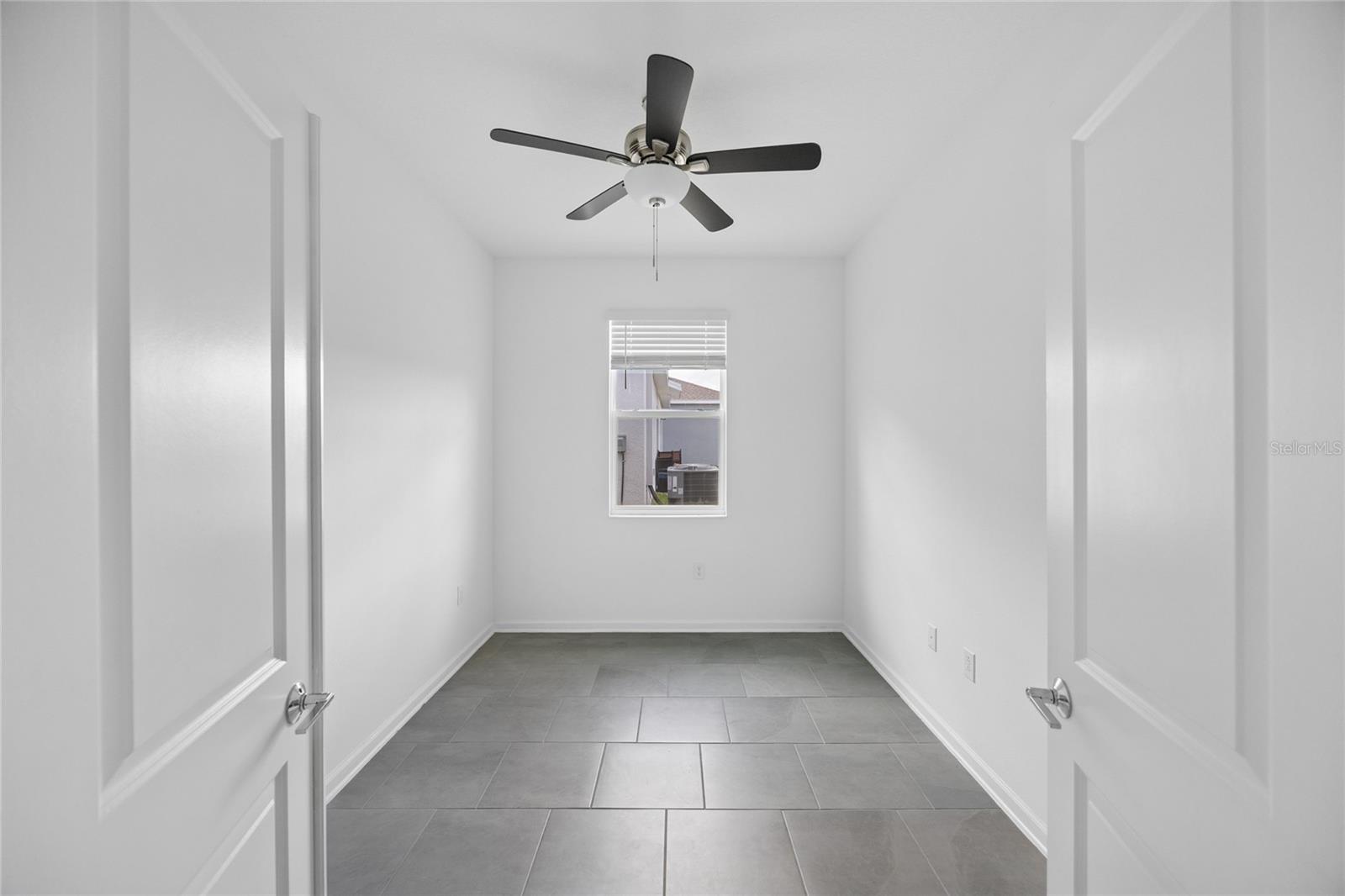 CASCADES PHASES - Residential Lease