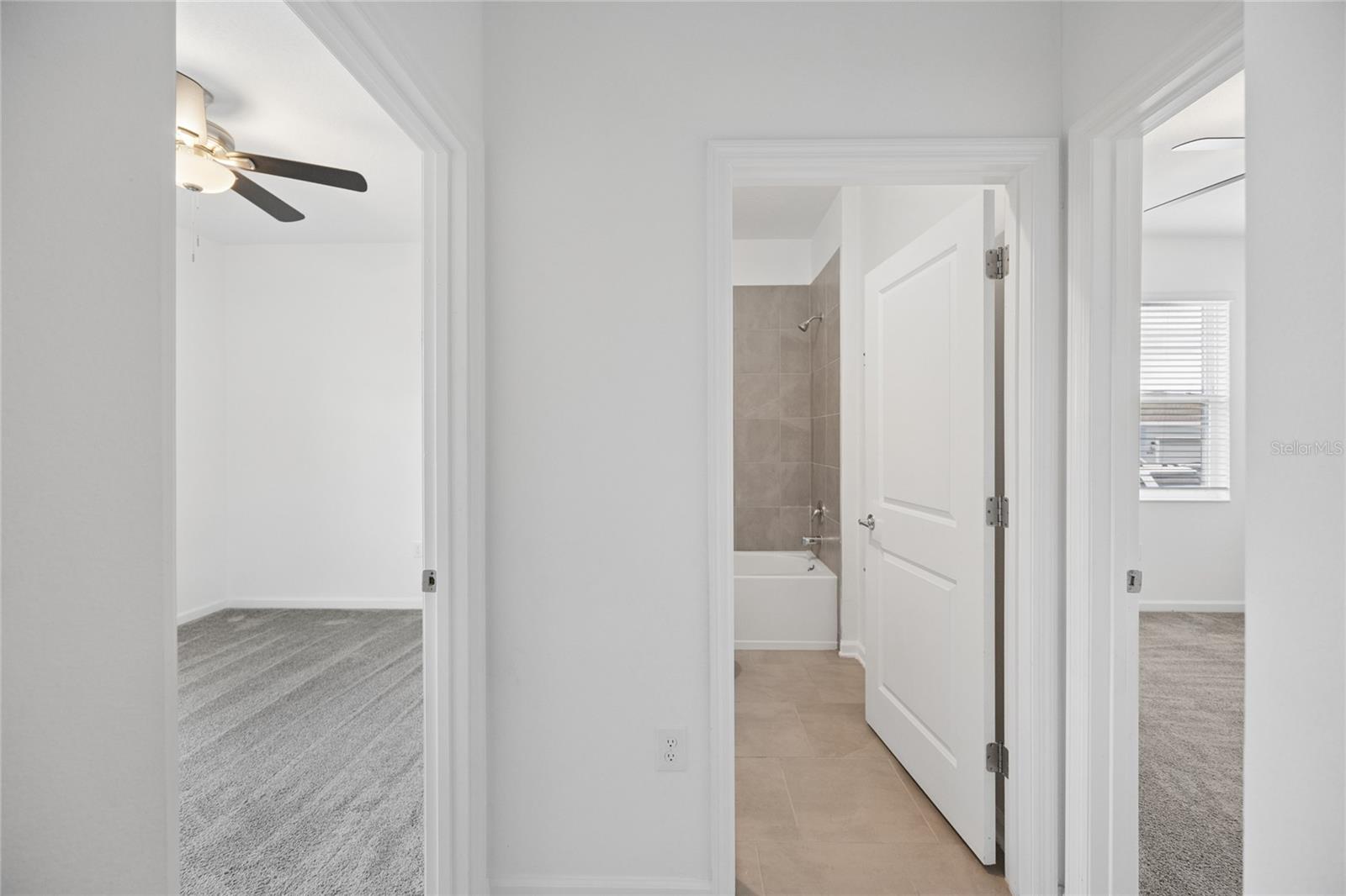 CASCADES PHASES - Residential Lease