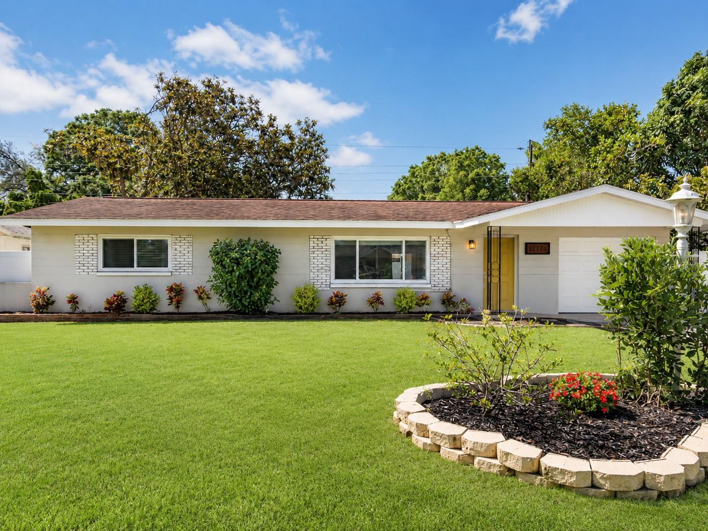 RIDGEWOOD GROVES - Residential Lease