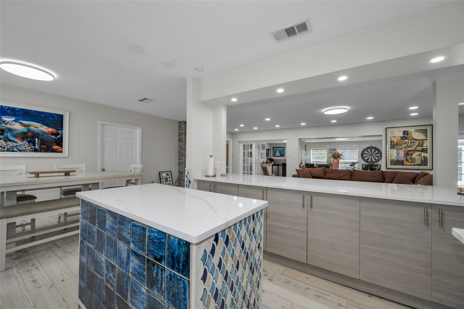 SUNSET HIGHLANDS - Residential