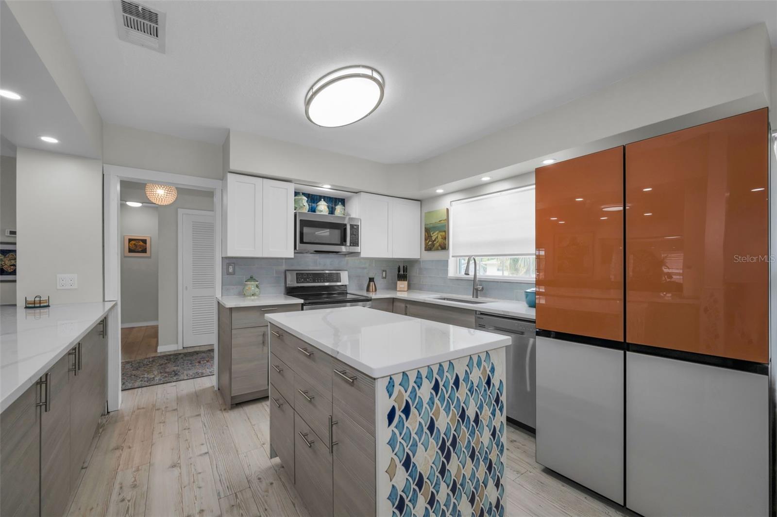 SUNSET HIGHLANDS - Residential