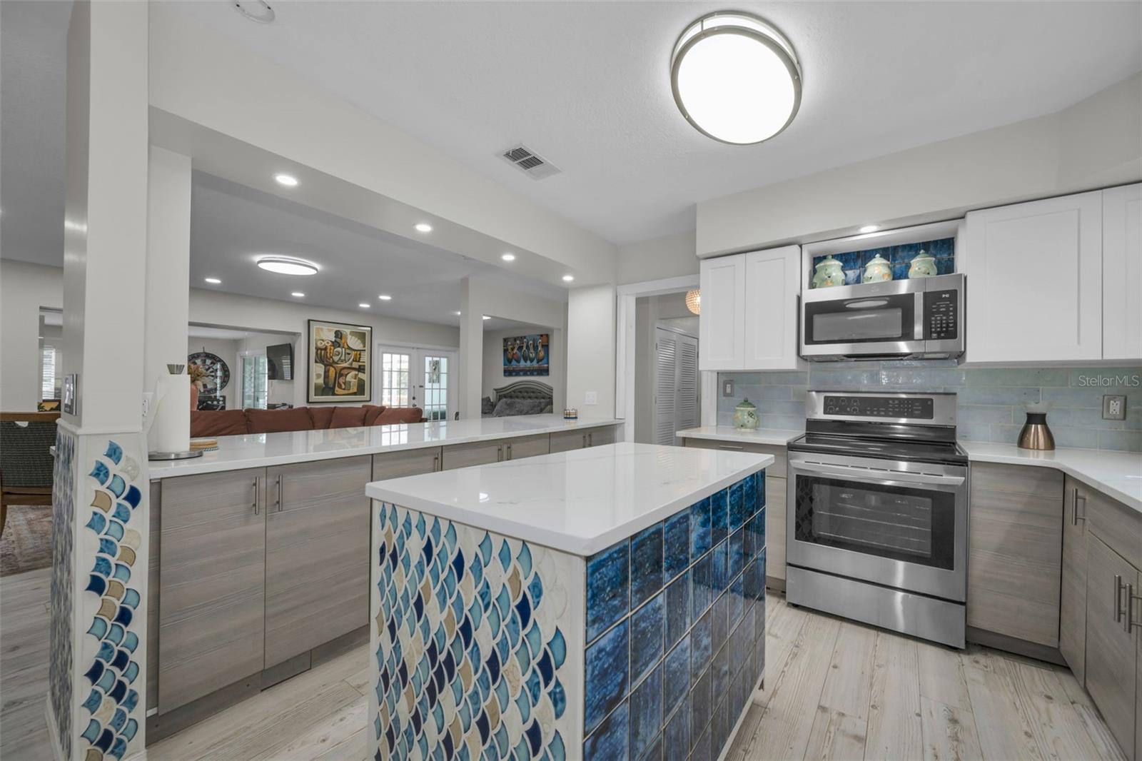 SUNSET HIGHLANDS - Residential