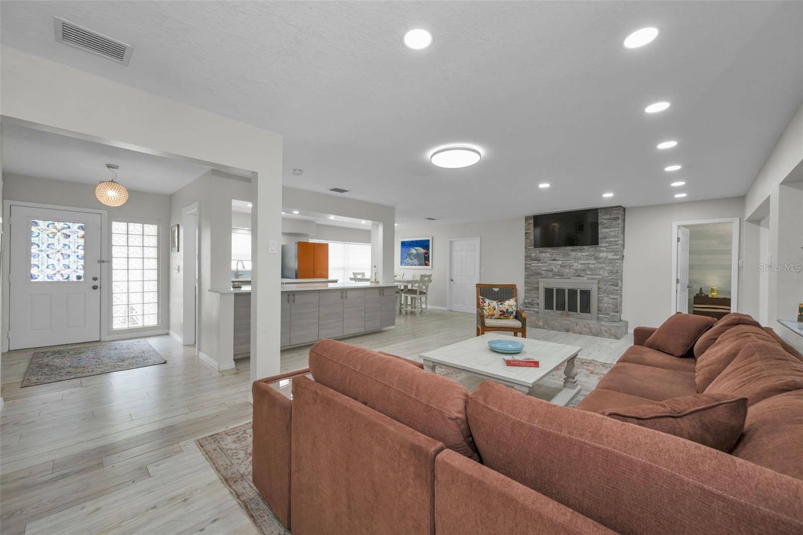 SUNSET HIGHLANDS - Residential