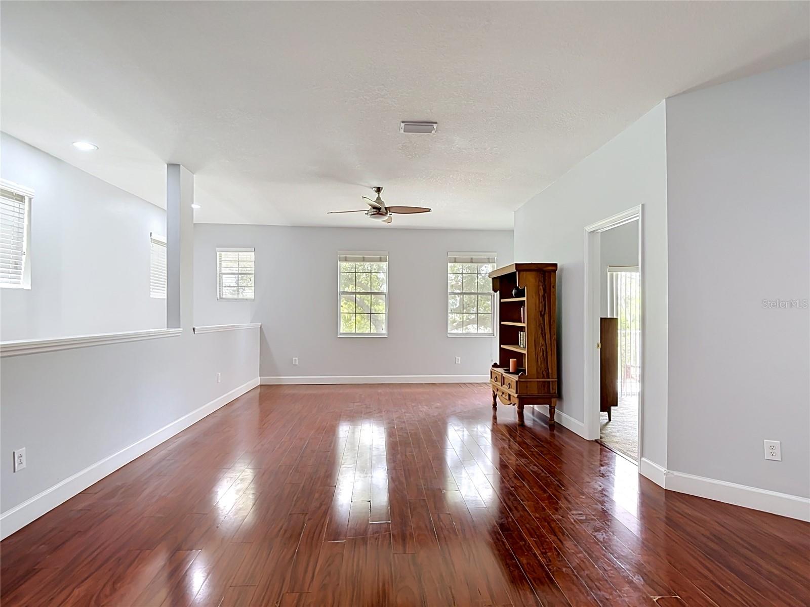 WORTHINGTON AT WEST PARK VILLA - Residential