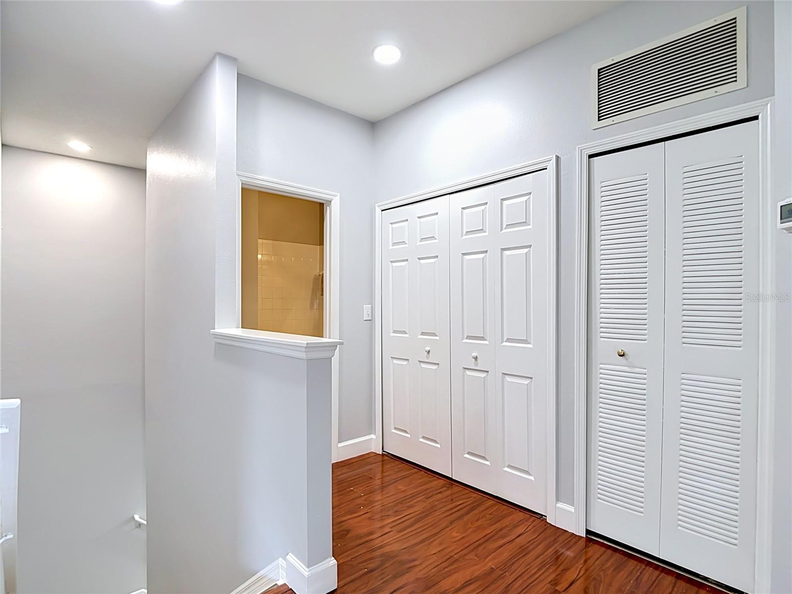 WORTHINGTON AT WEST PARK VILLA - Residential