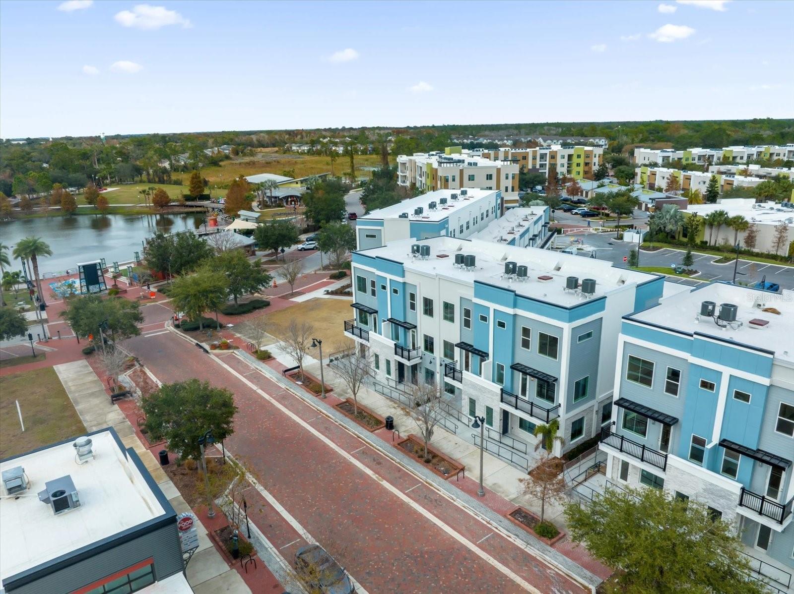 TOWNHOMES AT CITY PLACE - Residential Lease