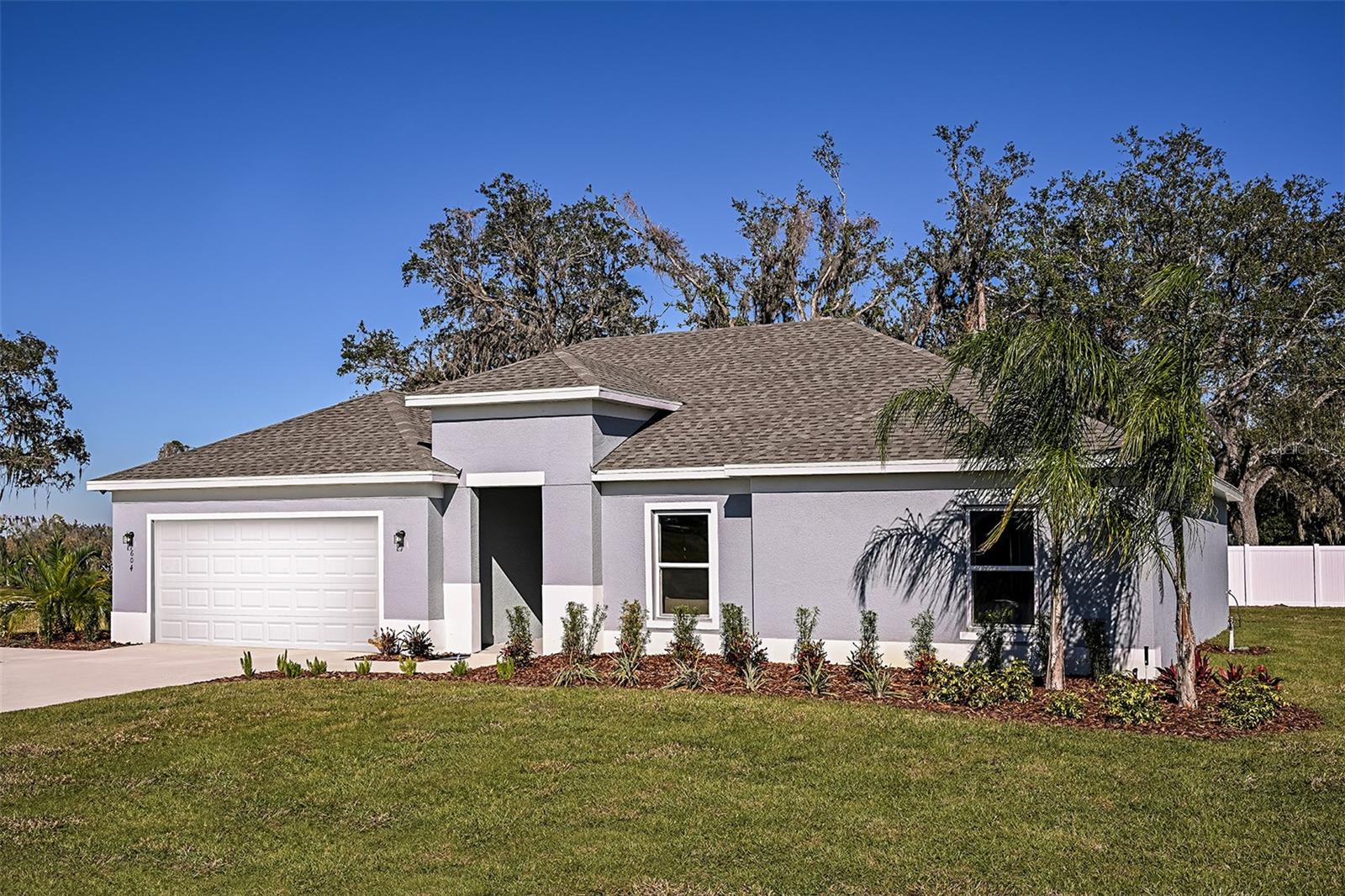 GRAND OAKS ON LAKE DAMON - Residential