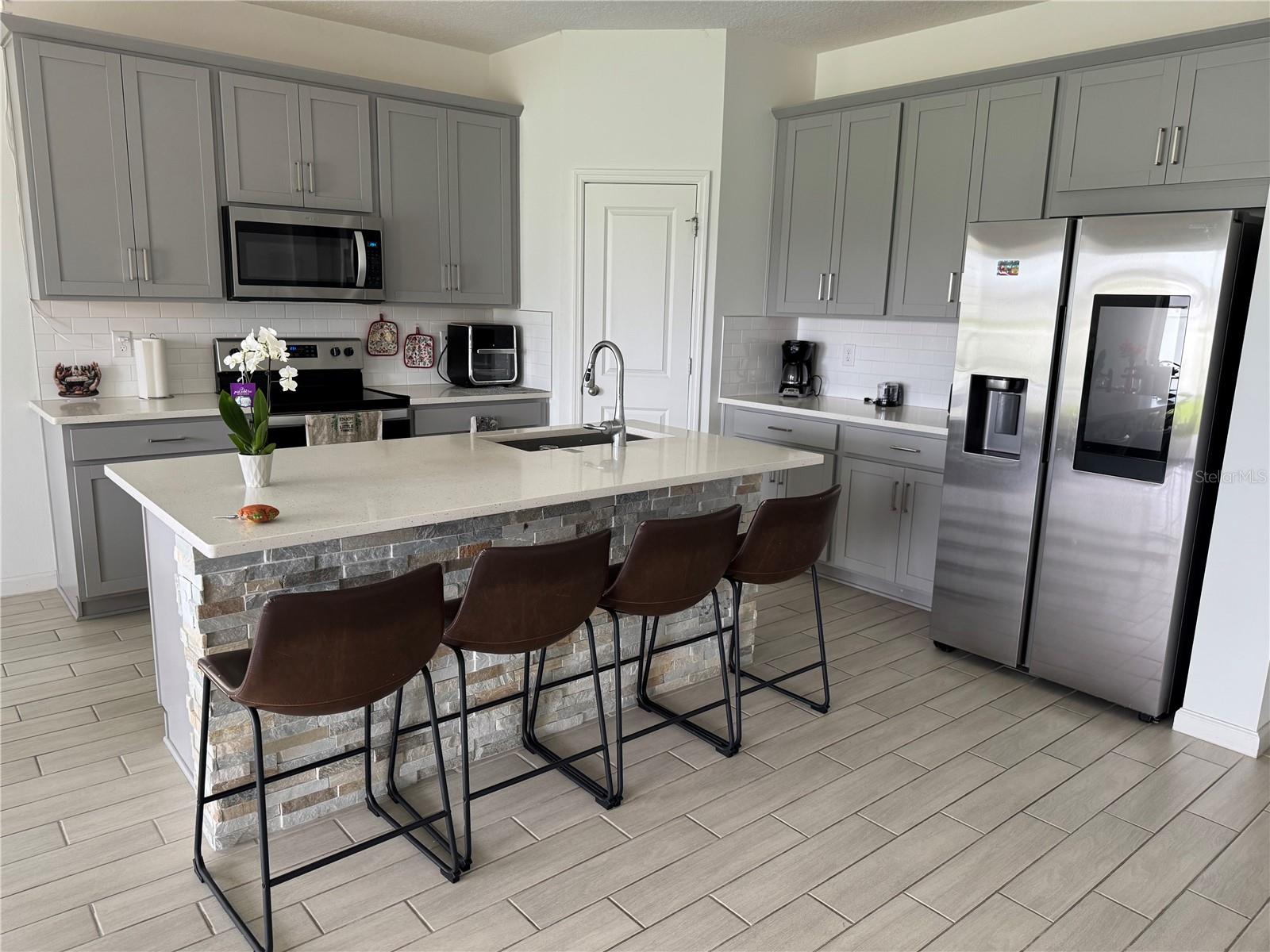 CYPRESS PARK ESTATES - Residential