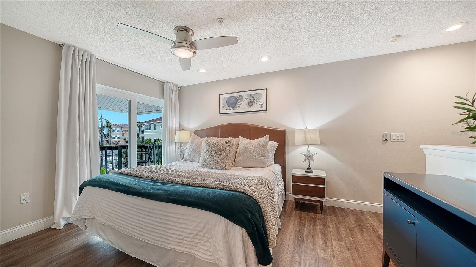 SARASOTA BEACH - Residential