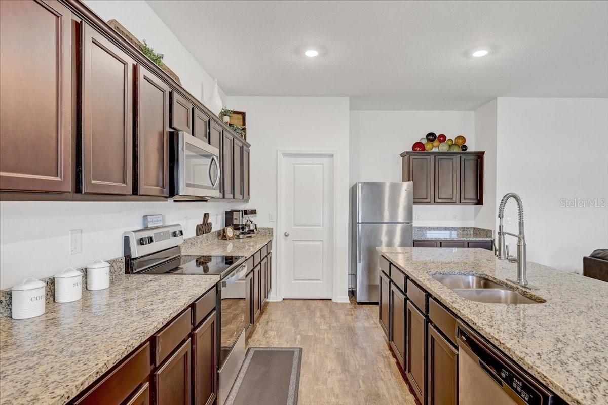 IMPERIAL OAKS PH 1 - Residential