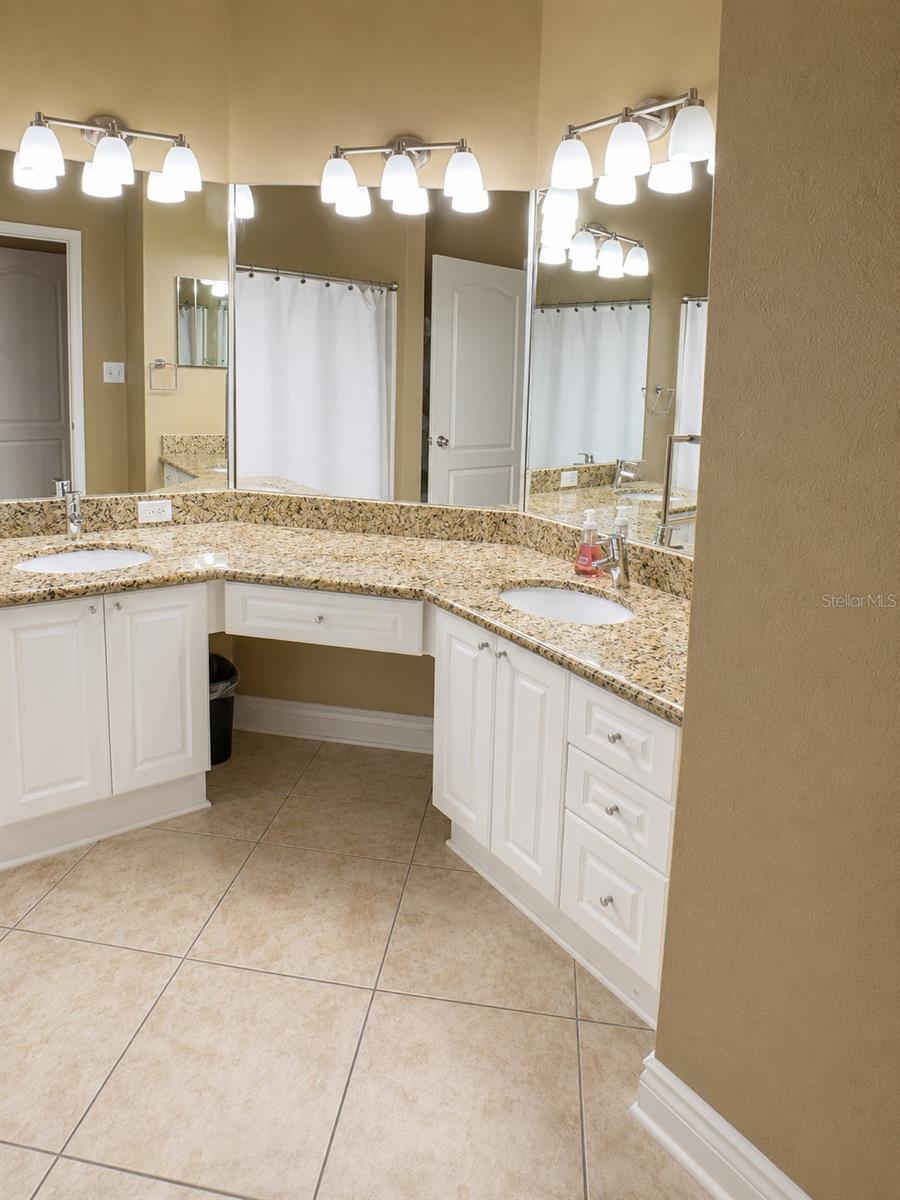 GRAND BELLAGIO AT BAYWATCH CONDO THE - Residential