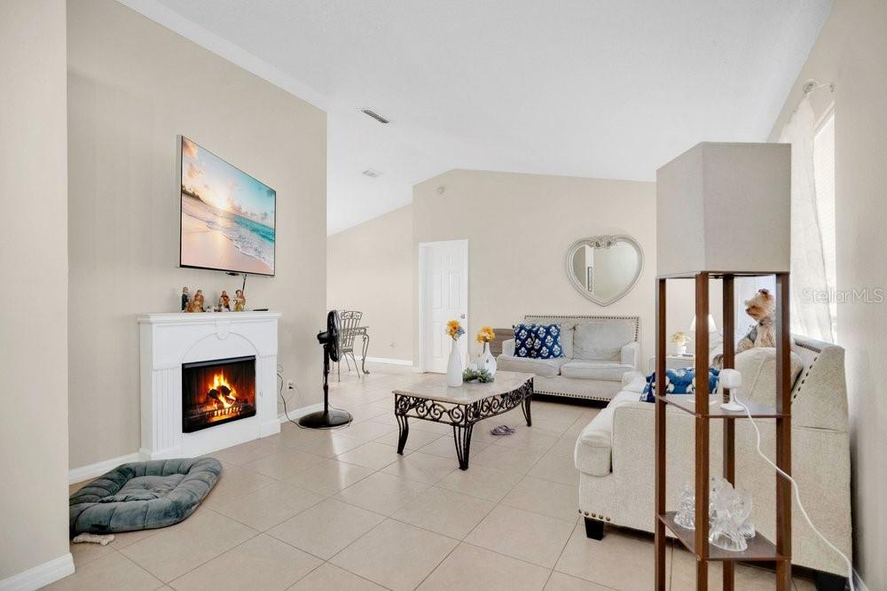 DELTONA LAKES UNIT 27 - Residential