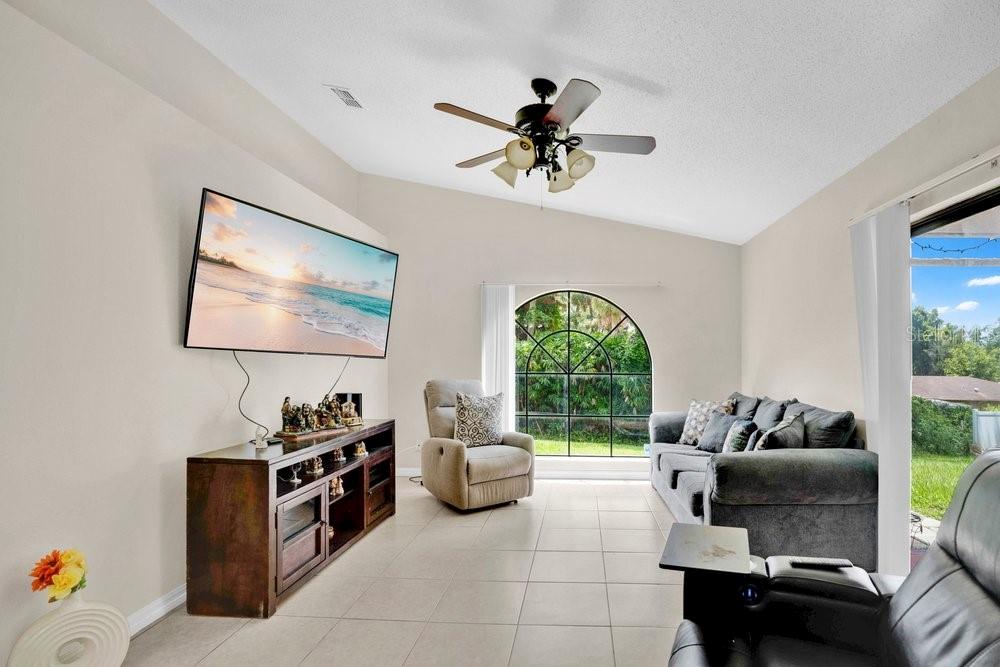 DELTONA LAKES UNIT 27 - Residential